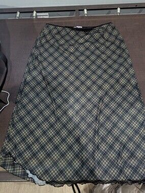 SO Plaid A-Line Midi Skirt in Black and Olive